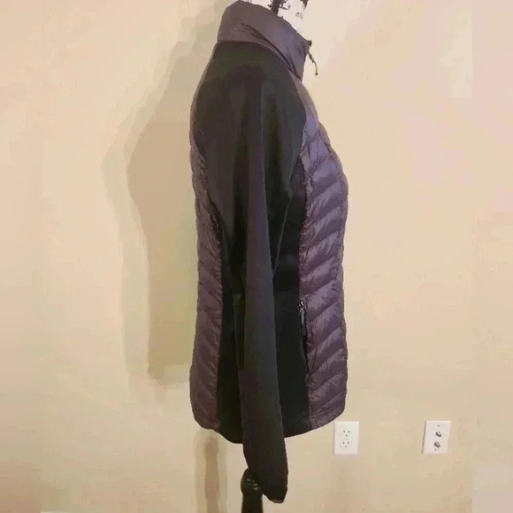 32 Degrees Purple and Black Women's Puffer Jacket - Picture 4 of 11